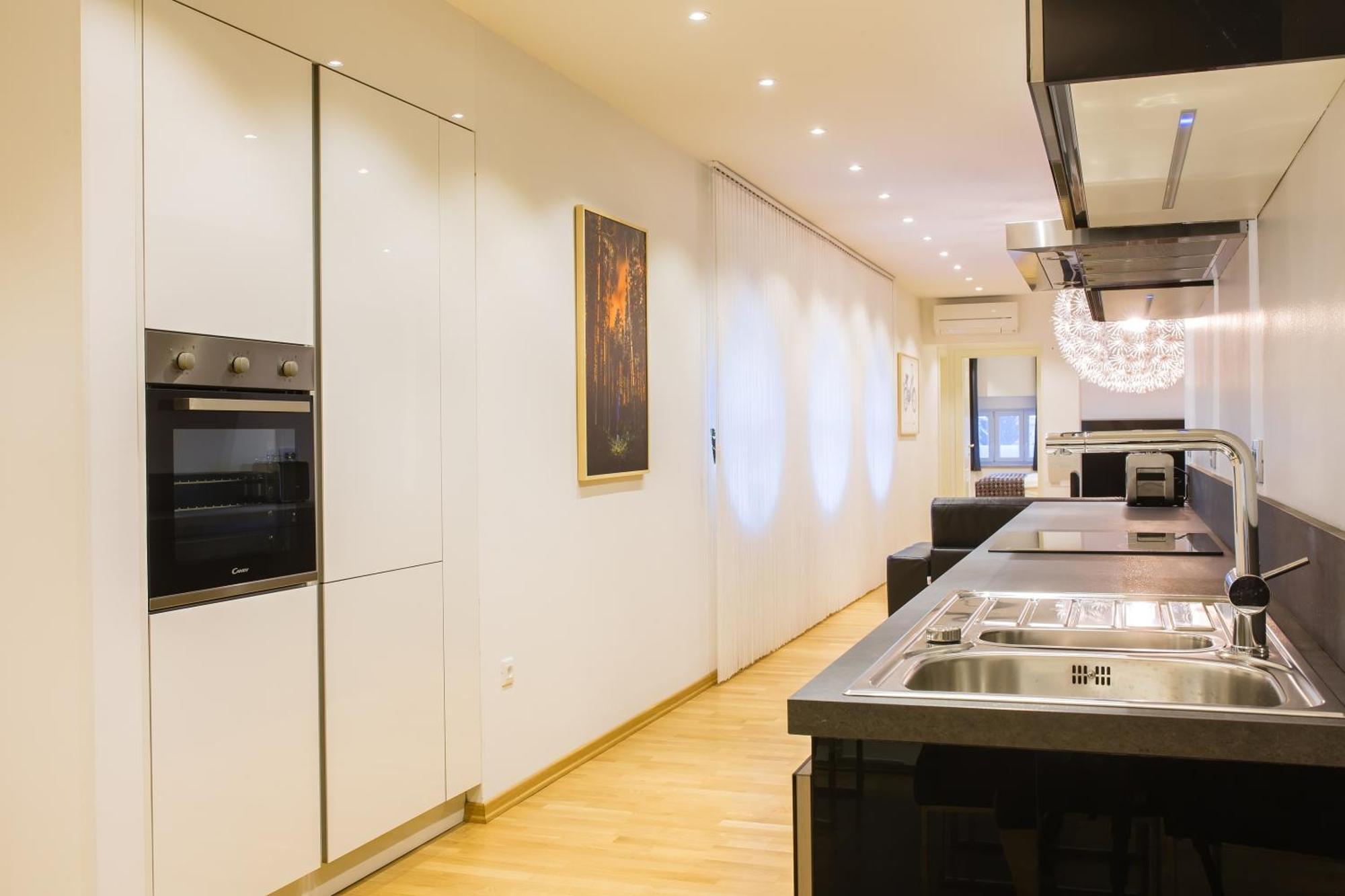 Wh Apartments リュブリャナ エクステリア 写真